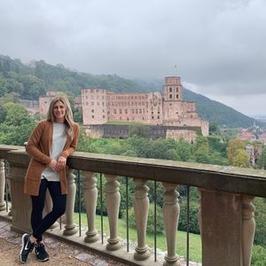Meet your Posher, Jenny